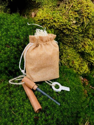 Křesadla od Fráni KANADSKÝ OŘECH Křesadlo s příslušenstvím 12cm