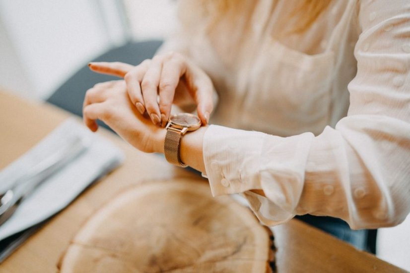 BeWooden Diamond Aurum Watch: dámske hodinky s kovovým remienkom