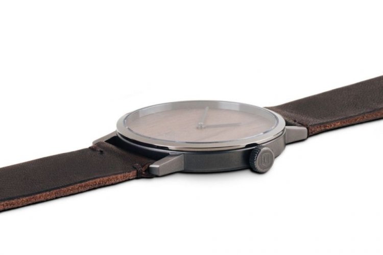 BeWooden pánské hodinky Apis s dřevěným ciferníkem, řemínek 75-115 mm
