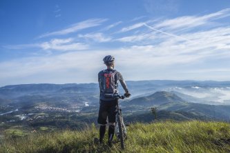 Elektrokolo za každého počasí? Vsaďte na funkční cyklistické oblečení