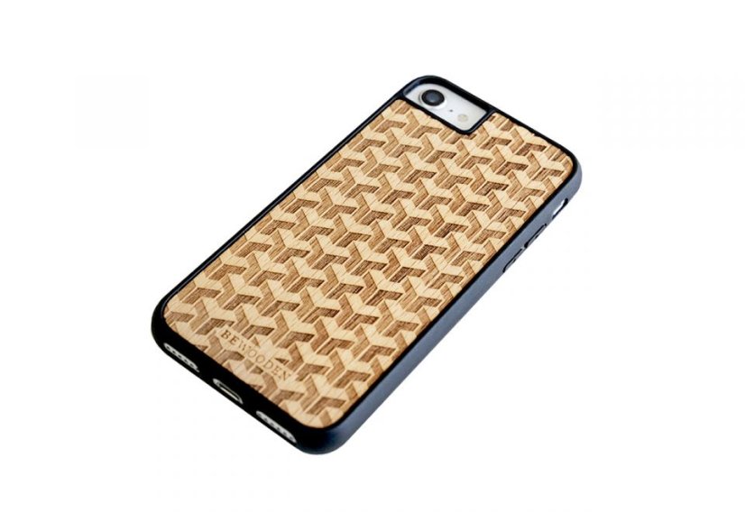 BeWooden Cubo Case – Drevený obal na iPhone 14, Pro a Pro Max
