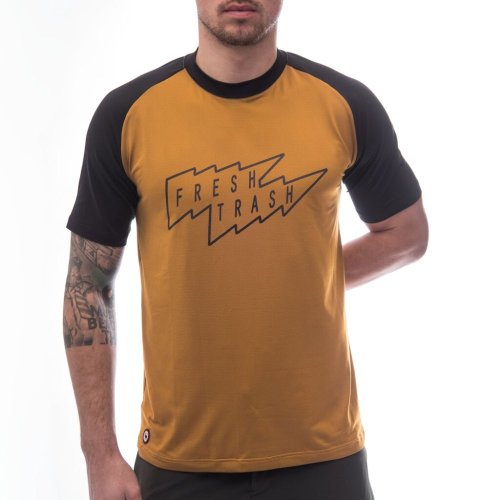 FRESH TRASH MEN´S, Horizon short sleeve tee golden/black