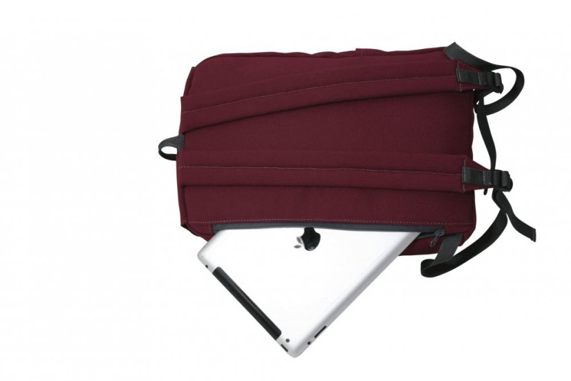 Doldy Městský batoh DEE BAG FLAP 18l vínová