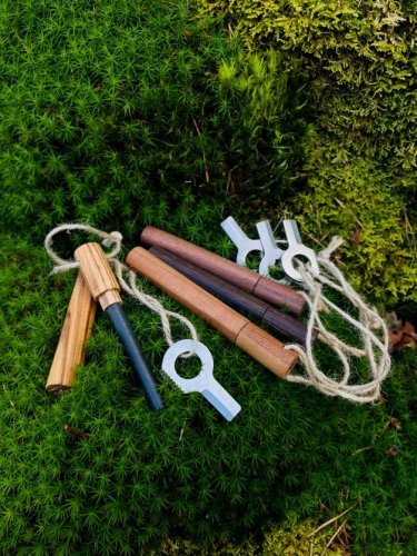 Křesadla od Fráni WENGE Křesadlo s příslušenstvím 12cm