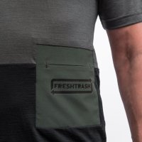 FRESH TRASH MEN´S, Lite merino pocket jersey olive green/black
