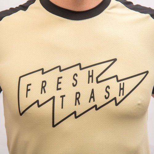 FRESH TRASH MEN´S, Horizon short sleeve tee sand/black