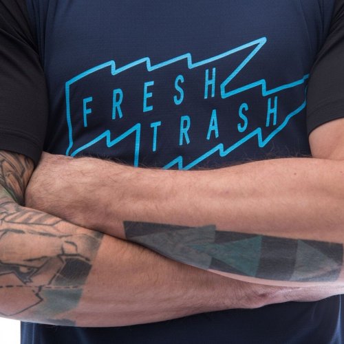 FRESH TRASH MEN´S, Horizon short sleeve tee marine/black